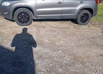 Volkswagen Tiguan 2.0 Tdi 140 4x4 klima nowe opony lakier orginał z Niemiec Volkswagen Tiguan 2.0 Tdi 140 4x4 klima nowe opony lakier orginał z Niemiec
