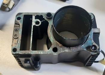 Cylinder do Hondy Shadow VT 500.Przód lub tył