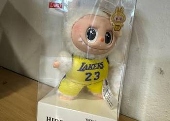 Brelok Labubu Lakers #23 – Pluszowa Zawieszka Kolekcjonerska