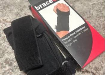 BraceUP Deluxe Wrist Stabilizer