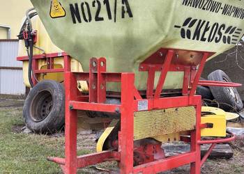 Rozsiewacz Kłos Motyl do nawozu wapna soli piasku