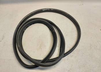 Ford Ranger VI 6 2024r USZCZELKA PRAWY PRZÓD 