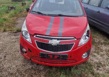 Sprzedam  chevroleta spark na części