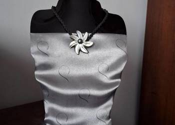 Naszyjnik damski z czarnej muszli tiare i męska bransoletka z oryginalnymi