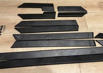 NOWE listwy boczne plastikowe komplet - Polonez przejściówka