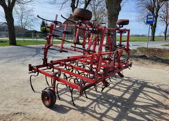 Kultywator uprawowy,  spulchniacz ziemi , głębosz 4m składany hydraulicznie