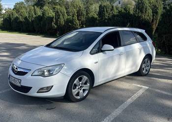 Opel astra J 1.7 diesel 2011r