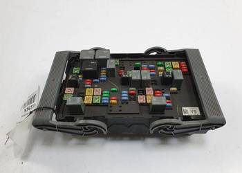 SKRZYNKA BEZPIECZNIKÓW GMC YUKON XL ESCALADE SKRZYNKA BEZPIECZNIKÓW GMC YUKON XL ESCALADE