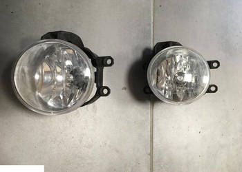 TOYOTA YARIS III HALOGEN PRAWY