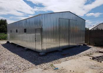 Blaszana montowana hala 7×12 m – ocynkowana/dodatkowe drzwi
