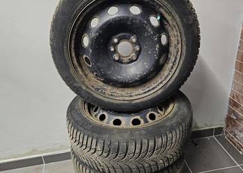 Felgi stalowe 15"  z oponami zimowymi KUMHO WinterCraft