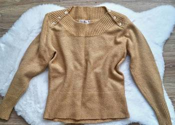 Śliczny ciepły musztardowy sweterek ze złotą nitką 38