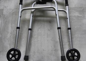 Lekki Balkonik Rehabilitacyjny Dwukołowy – Stabilny, Stan BDB