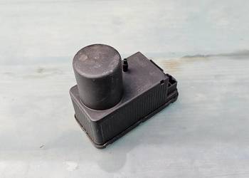 Pompka zamka centralnego mercedes w202 2028001648