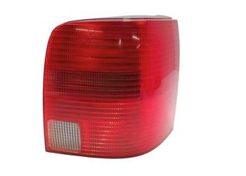 LAMPA TYŁ PRAWA KOMBI PRZED LIFT 3B9945112F VW Volkswagen Passat V  B5