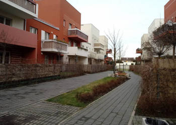 Sprzedam 2 pokojowe mieszkanie o powierzchni 48 m² na Oporowie, przy ul. B…
