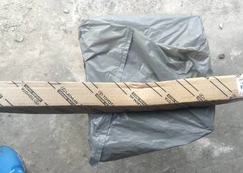 Toyota Avensi T28 listwa lewa ozdobna blendy klapy babażnika