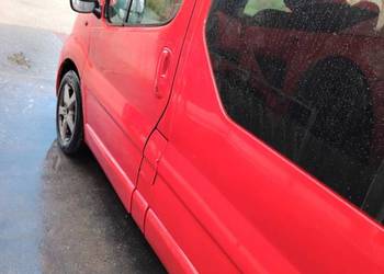 Dprzedam opel vivaro 9 osobowy  super stzn