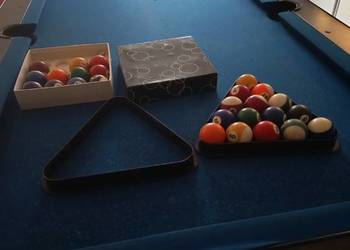 Stół bilardowy z płytą kamienną