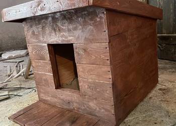 Buda  84/80 dla psa ocieplona nowa