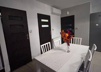 Przytulny dom z ogródkiem i garażem