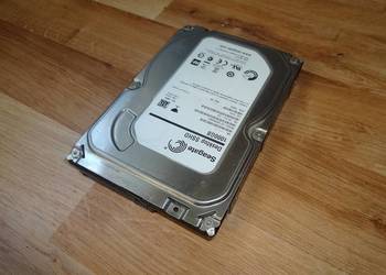 Dysk twardy 1T - Seagate ST1000DX001 (S-ATA)