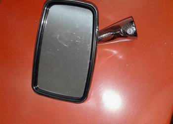 Lusterko samochodowe oldtimer.