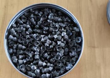 Śrut 4.5mm idealny do strzelania do puszek