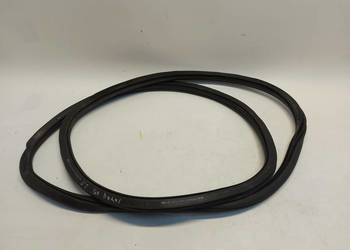 SKODA Enyaq 5LA iV85 Uszczelka drzwi przód lewa 5LA867911