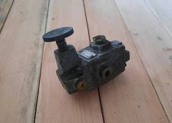 Zawór Vickers XT03F20