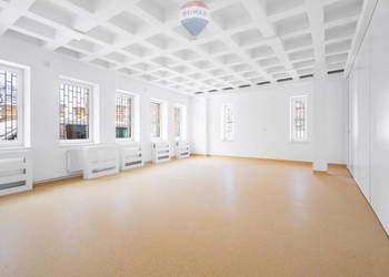 Atrakcyjny lokal usługowy – przedszkole / medycyna