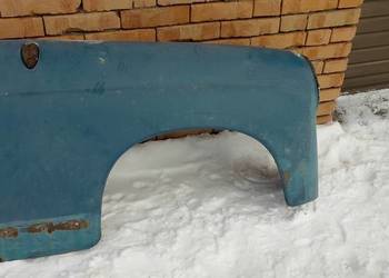 Mercedes ponton mały w 120-121 prawy błotnik