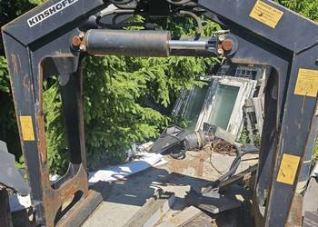 Chwytak do  palet KINSHOFER 2000KG