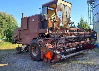 Kombajn zbożowy Bizon Z056 1986r