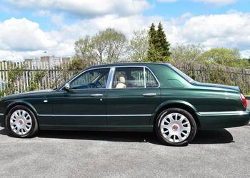 Idealny Bentley Arnage Inwestycja Pieniądza Kolekcja