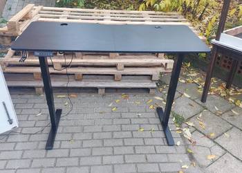 biurko gamingowe elektryczne