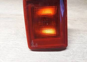 PEUGEOT 407 LAMPA W KLAPĘ LEWA TYŁ TYLNA