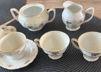 Stary zestaw porcelanowy Stary zestaw porcelanowy