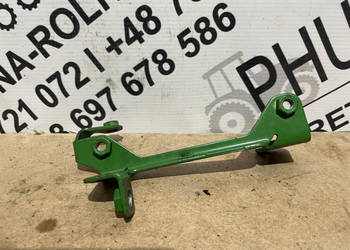 John Deere 6068 - uchwyt miarki oleju RE546599