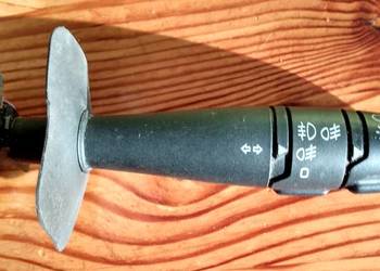 PRZEŁĄCZNIK ŚWIATEŁ KIERUNKOWSKAZY RENAULT SCENIC 96-03r