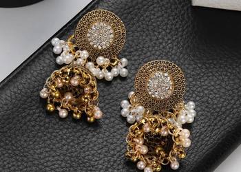 Orientalne kolczyki jhumki białe złote cyrkonie koraliki etno boho bohemian