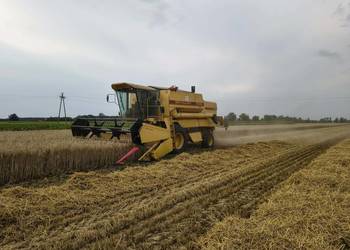 Kombajny zbożowy New Holland tx34 klima,