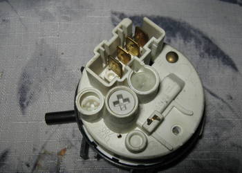 CANDY 41019605 HYDROSTAT PRALKI
