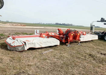 Zestaw kosiarek dyskowych z kondycjonerem KUHN FC 883 LIFT-CONTROL (9 m)