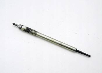 Świeca żarowa 2.2 D4D Avensis Rav4 Corolla Verso IS200 Auris