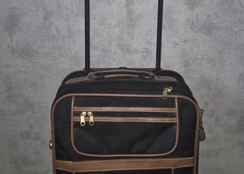 Walizka podróżna średnia