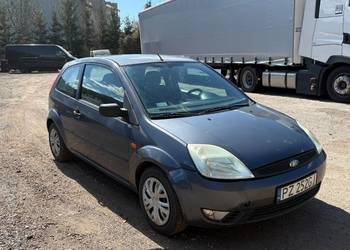 Ford Fiesta 2004 1.4 benzyna clima sprawa