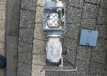 Silnik elektryczny motoreduktor