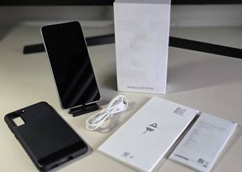 Sprzedam smartfon Samsung Galaxy S21 FE 5G (128GB). Jestem jego pierwszym i