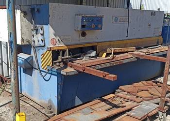 Hydrauliczne nożyce gilotynowe QC12Y 8x3200
